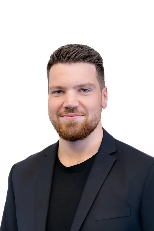 Mads Branth Stjernholm