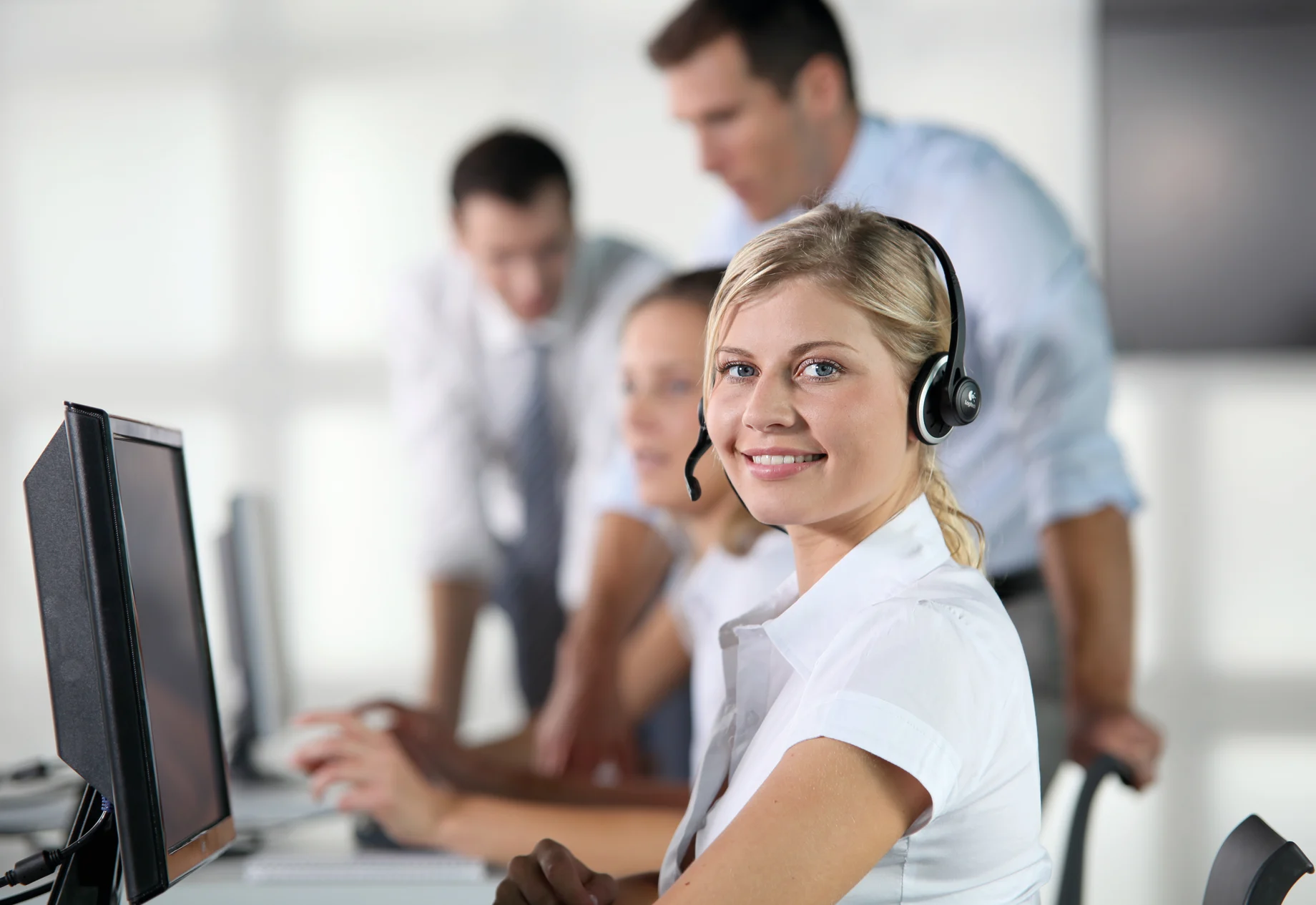 Kvinde som arbejder med kundeservice