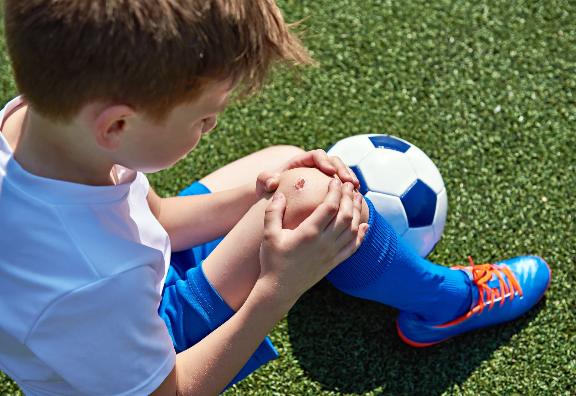 Barn som er kommet til skade til fodbold