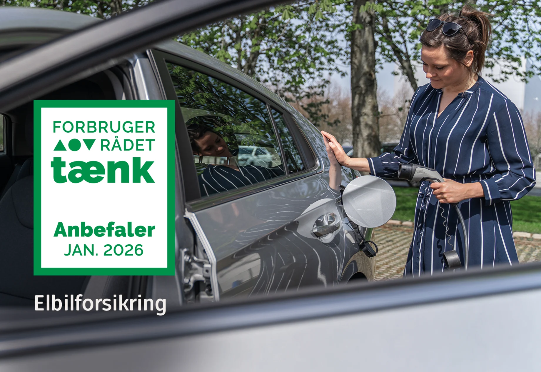 TÆNK anbefaler GF Forsikrings elbilforsikring - Kvinde der lader en elbil om foråret